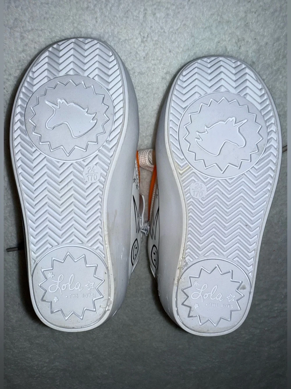Lola + The Boys Toddler Sneakers Size 8 White Gold Orange Doodle Zip Shoes NEW